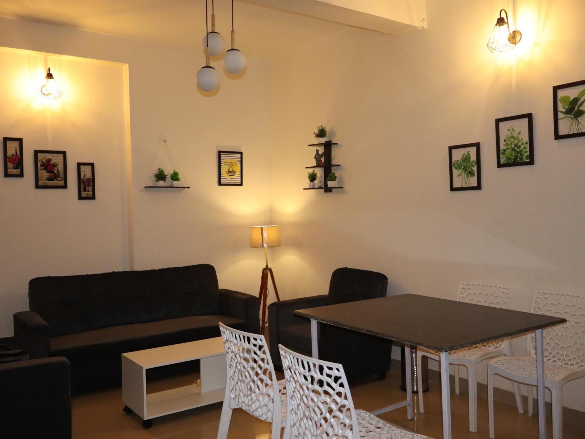 Nomad'S Nest Backpackers Hostel グワーハーティー エクステリア 写真