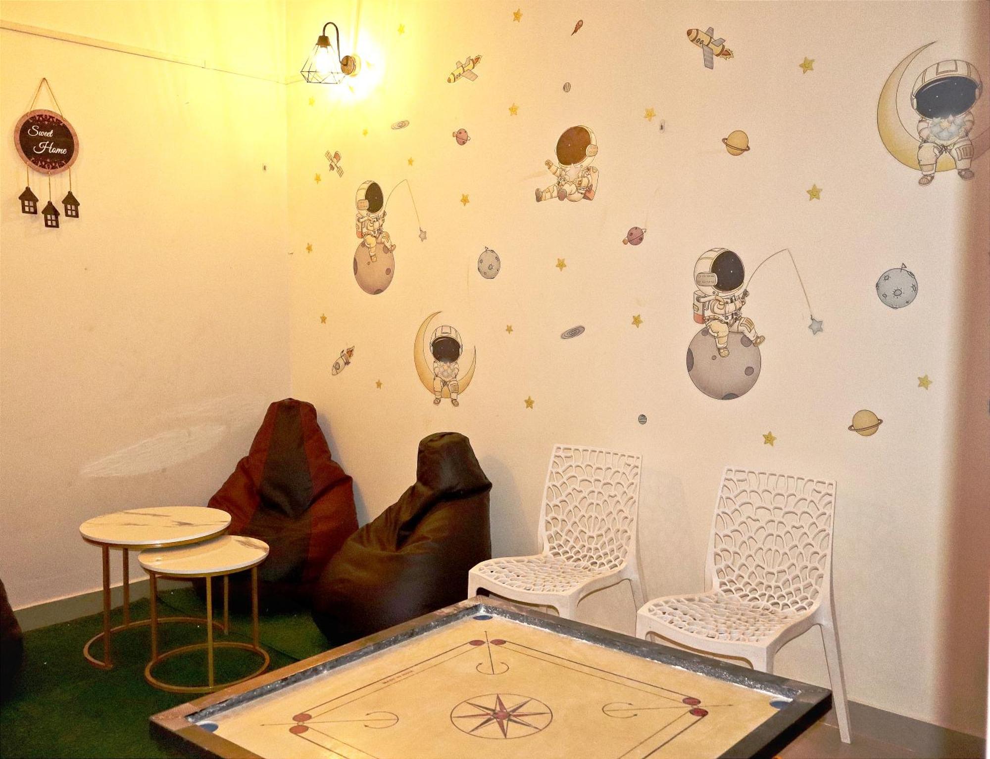 Nomad'S Nest Backpackers Hostel グワーハーティー エクステリア 写真